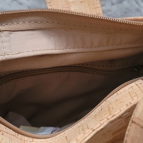 Vegan cork and raphia shoulder purse - Picture 14 of 14